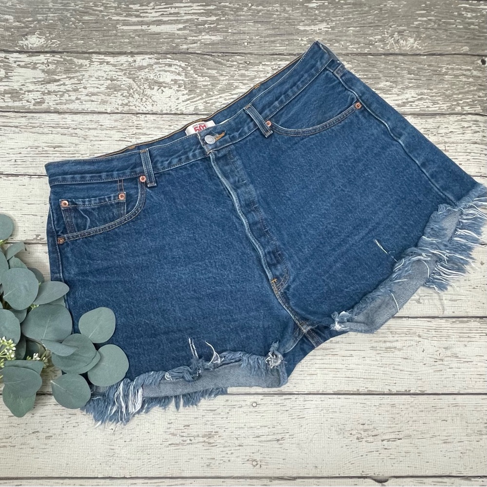 Levi’s 501 XX Button Fly Cut Off Jean Shorts